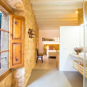 https://vila-roja-design-townhouse-in-alcudia.allmallorcahotels.com